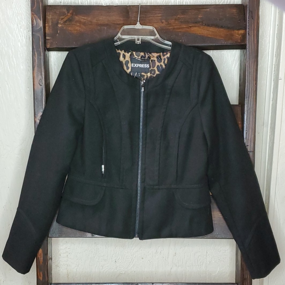 Express Large  black Jacket.                H3
